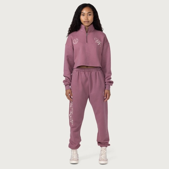 Womens Honor The Gift Logo 1/4 Zip Pullover Crop Sweatshirt Mauve' Size L NWT - Picture 3 of 5